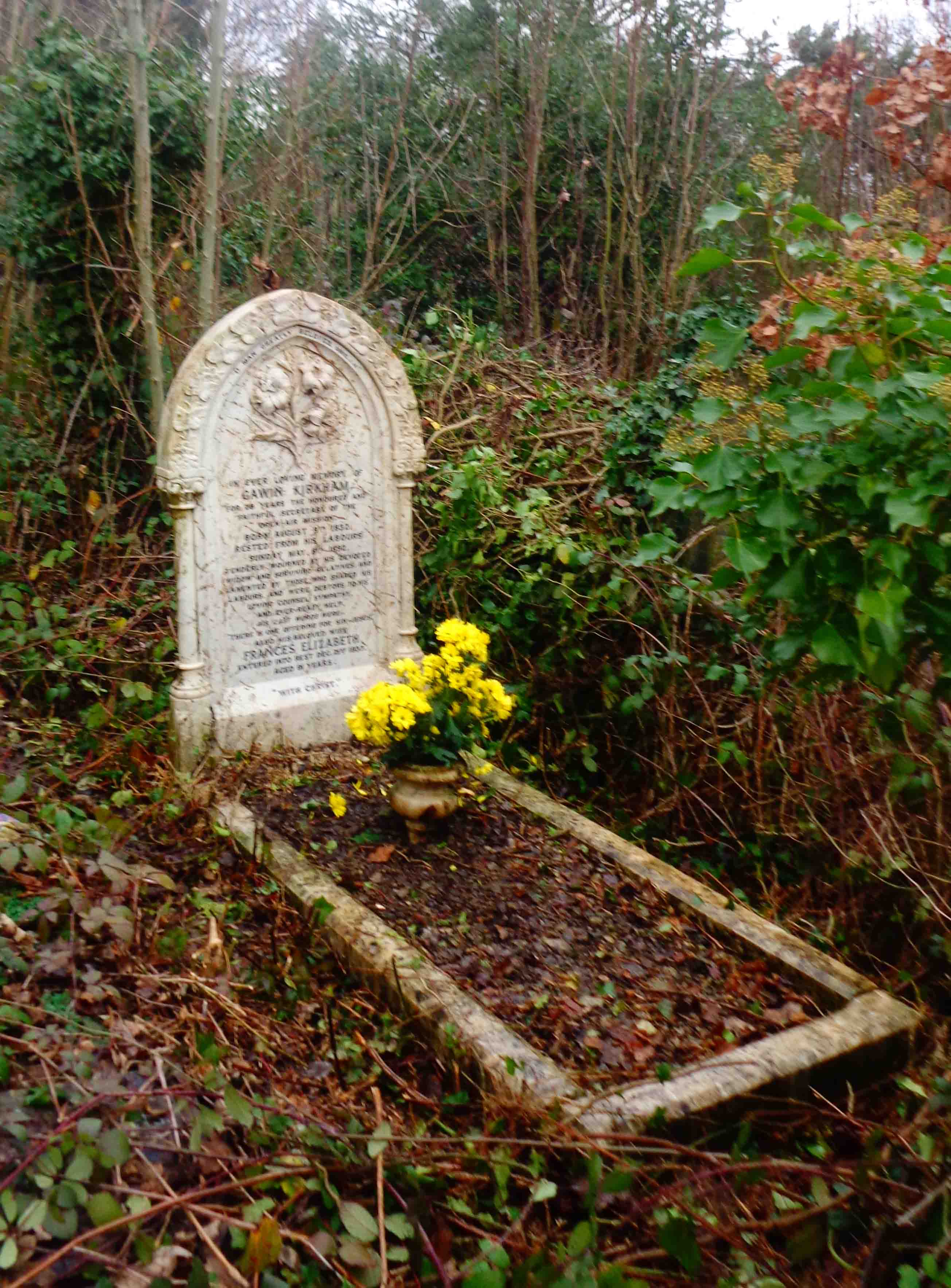 Gawin Kirkham - Grave